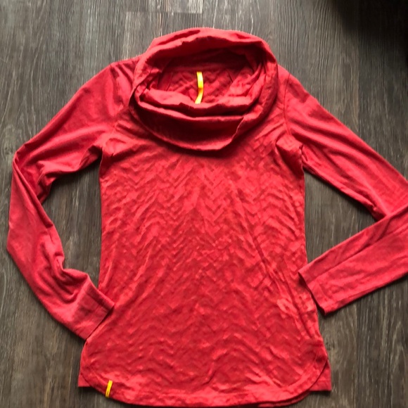 Lole Sweaters - LOLE long sleeve cowl neck top Sz  XS